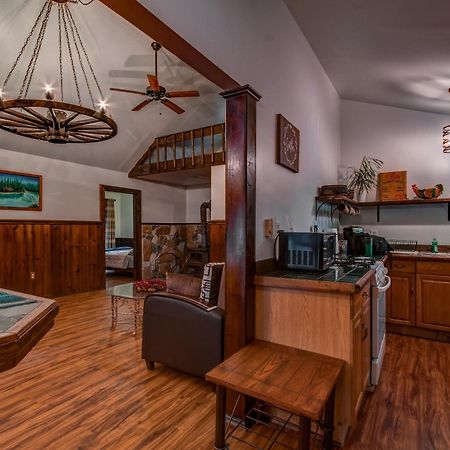 Magnolia Streamside Resort Canadensis Δωμάτιο φωτογραφία