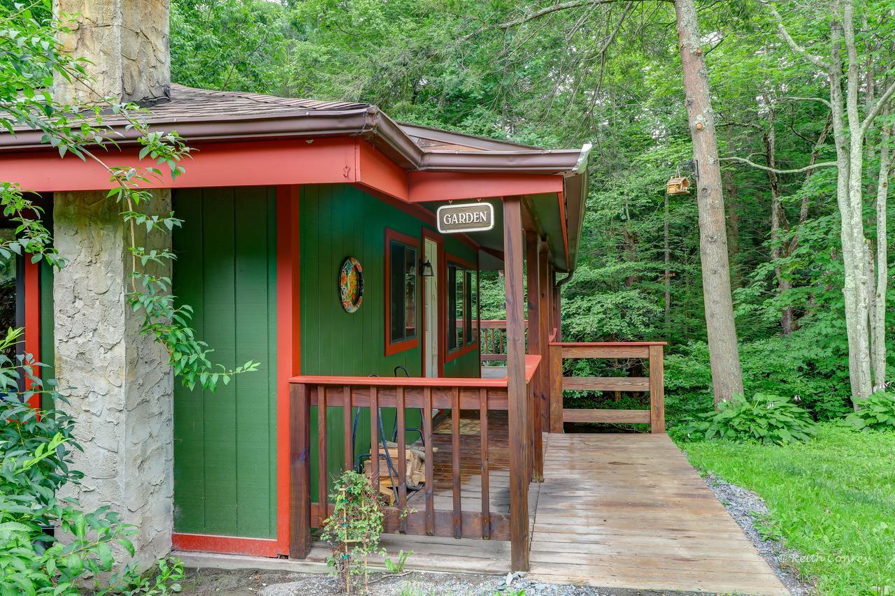 Magnolia Streamside Resort Canadensis Δωμάτιο φωτογραφία